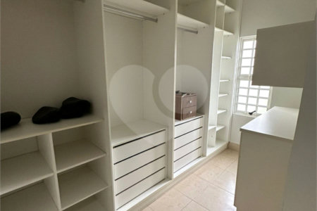 Casa à venda com 3 quartos, sendo 1 suíte, em Jardim Santa Marta, Cuiabá, MT