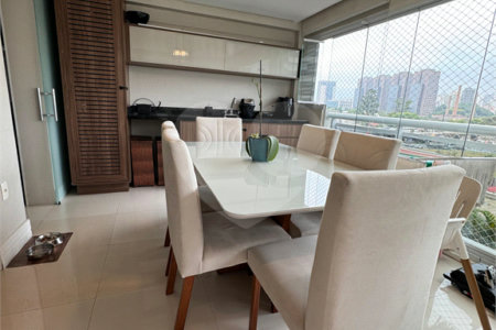 Apartamento à venda com 2 quartos, sendo 1 suíte, em Água Branca, São Paulo, SP