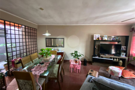 Casa à venda com 3 quartos, sendo 1 suíte, em Vila Correa, Ferraz de Vasconcelos, SP
