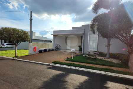 Casa à venda com 3 suítes em Residencial Campos de Piemonte, Araraquara, SP