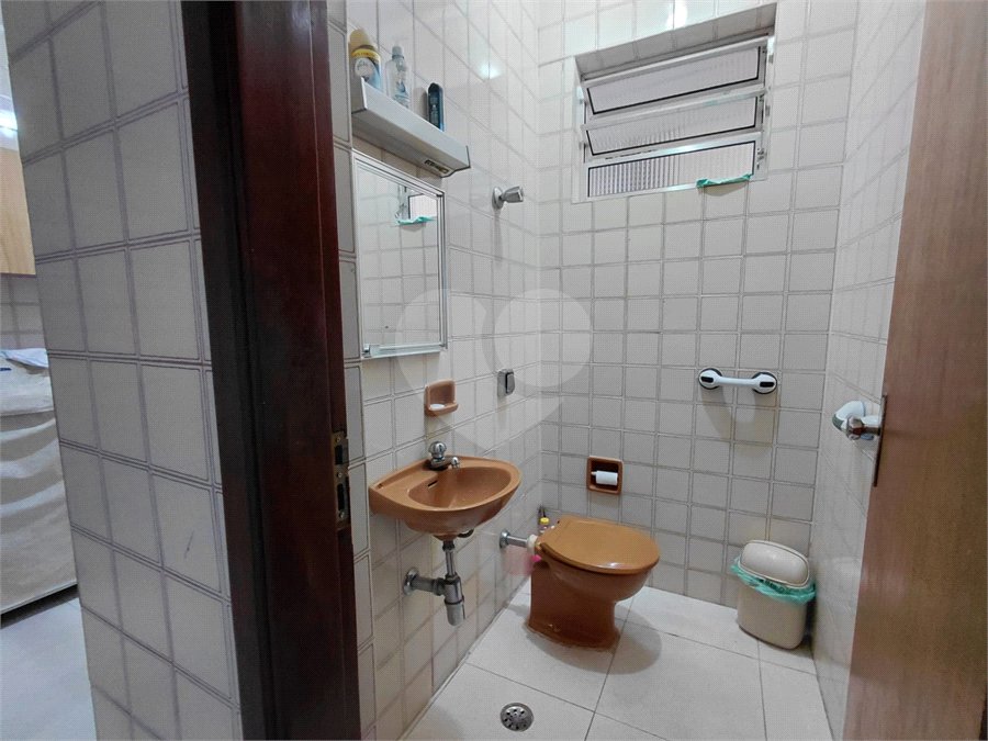 Sobrado à venda com 3 quartos em Vila Romana, São Paulo, SP