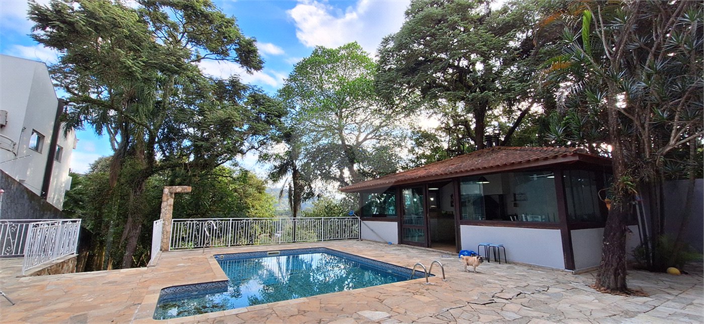Casa à venda ou para alugar com 4 quartos, sendo 2 suítes, em Serra da Cantareira, Mairiporã, SP