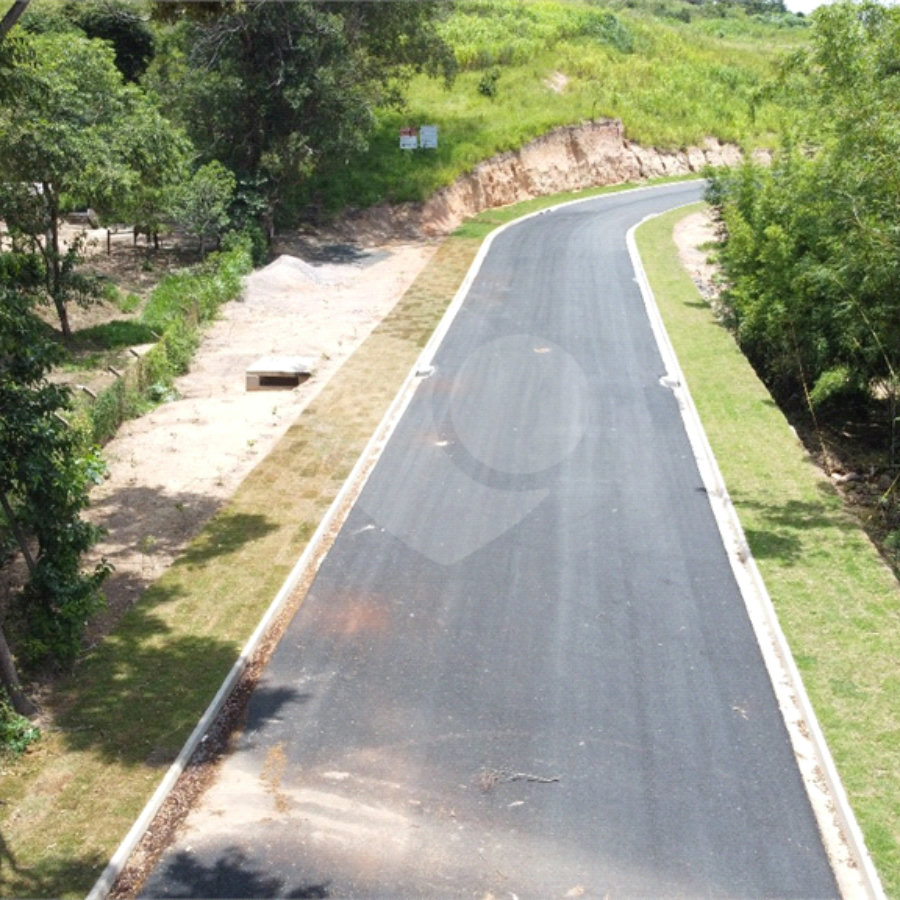 Terreno à venda no condomínio Jardim Steck, Louveira - SP