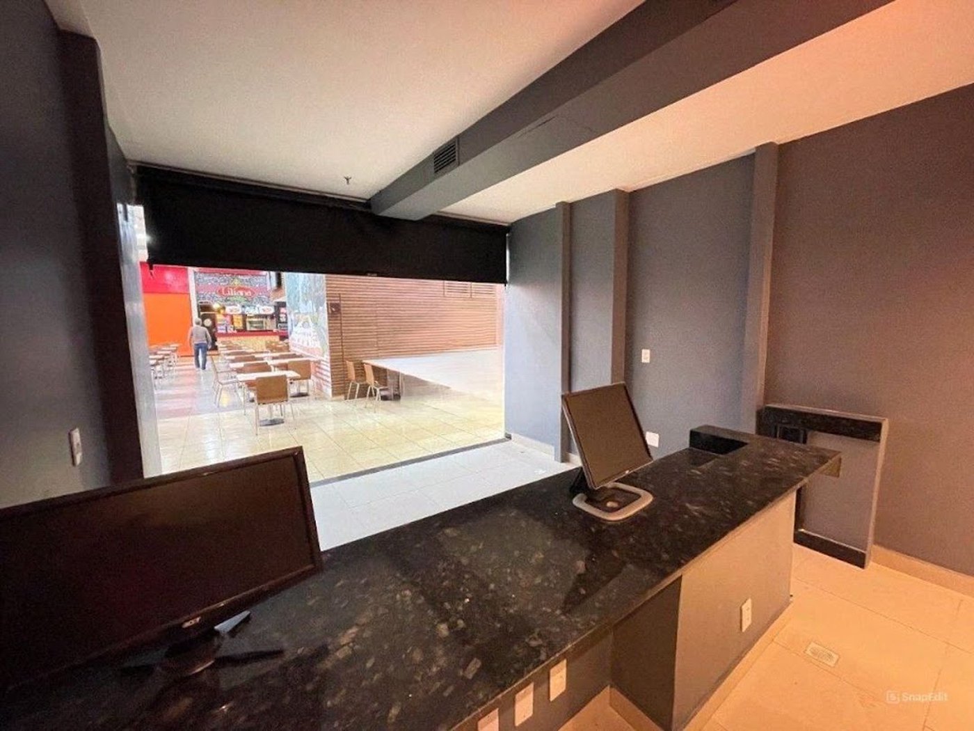 Loja Comercial para venda e locação, Gonzaga, Santos - LO0051.