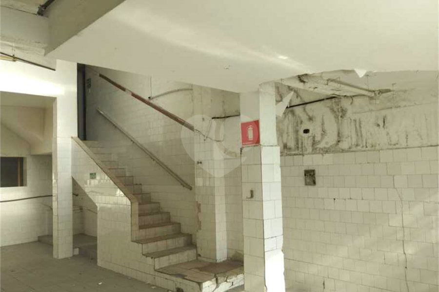 Prédio à venda em Santana, São Paulo, SP