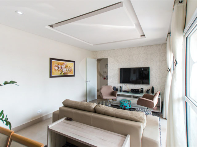 Apartamento à venda com 3 quartos, sendo 1 suíte,  em Vila Maria, São Paulo, SP