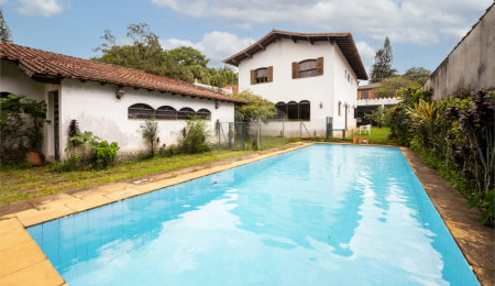 Sobrado à venda com 4 quartos, sendo 3 suítes,  em Alto da Boa Vista, São Paulo, SP