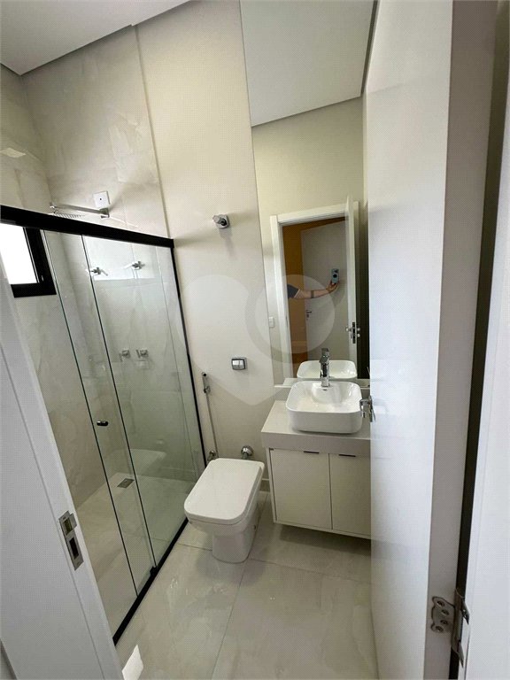 Casa à venda com 3 suítes no condomínio Condomíno Helena Maria, Sorocaba - SP