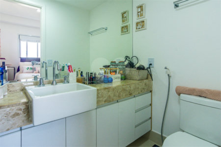 Apartamento à venda com 2 quartos, sendo 1 suíte, em Jardim Caravelas, São Paulo, SP