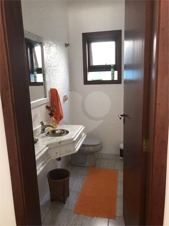 Sobrado à venda com 5 quartos, sendo 3 suítes, em Barra do Una, São Sebastião, SP