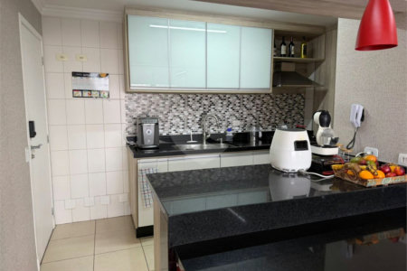 Apartamento à venda com 3 quartos, sendo 1 suíte,  em Vila Regente Feijó, São Paulo, SP