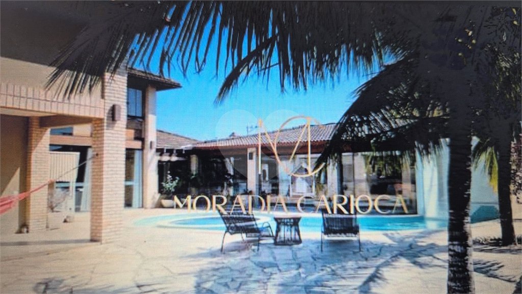 Casa à venda com 4 suítes em Jardim Peró, Cabo Frio, RJ