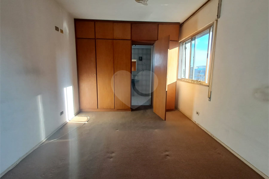 Apartamento à venda com 3 quartos, sendo 1 suíte,  em Paraíso, São Paulo, SP