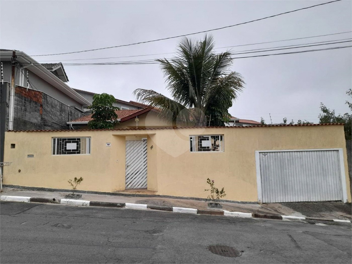 Casa à venda com 4 quartos, sendo 1 suíte, em City Bussocaba, Osasco, SP