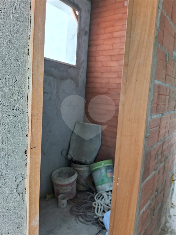 Casa à venda com 3 quartos, sendo 1 suíte, no condomínio Mosaico da Serra, Mogi das Cruzes - SP