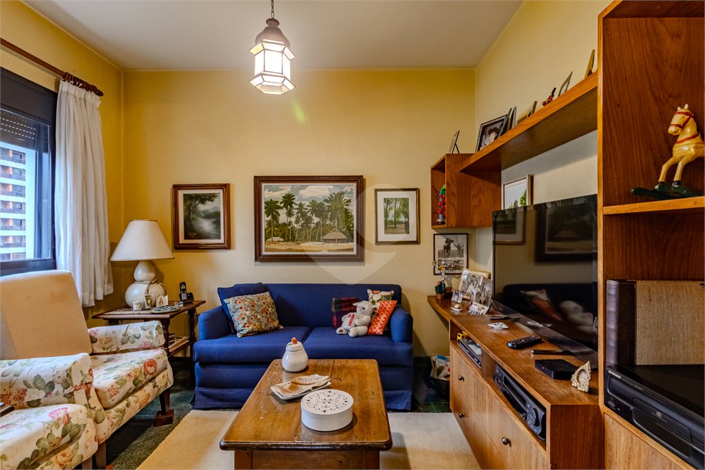 Apartamento à venda com 3 quartos, sendo 2 suítes, em Campo Belo, São Paulo, SP