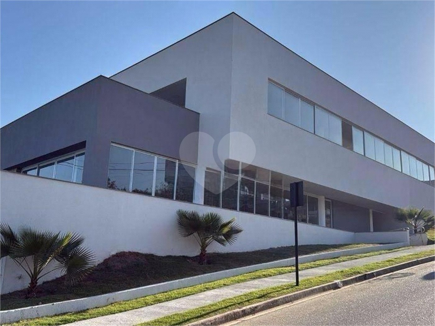 Casa à venda com 3 suítes no condomínio Helena Maria, Sorocaba - SP