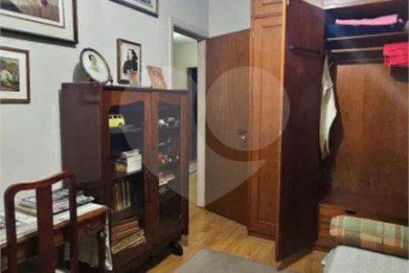 Casa de Vila à venda com 4 quartos, sendo 2 suítes, em Sumarezinho, São Paulo, SP