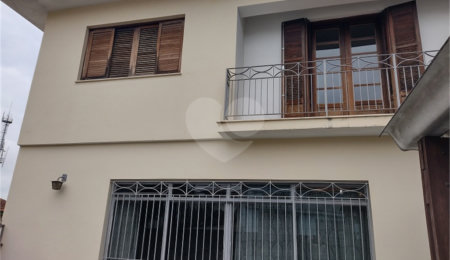 Sobrado à venda com 3 quartos em Tremembé, São Paulo, SP