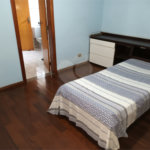 Casa à venda com 4 quartos, sendo 3 suítes, no condomínio Arujá 5, Arujá - SP