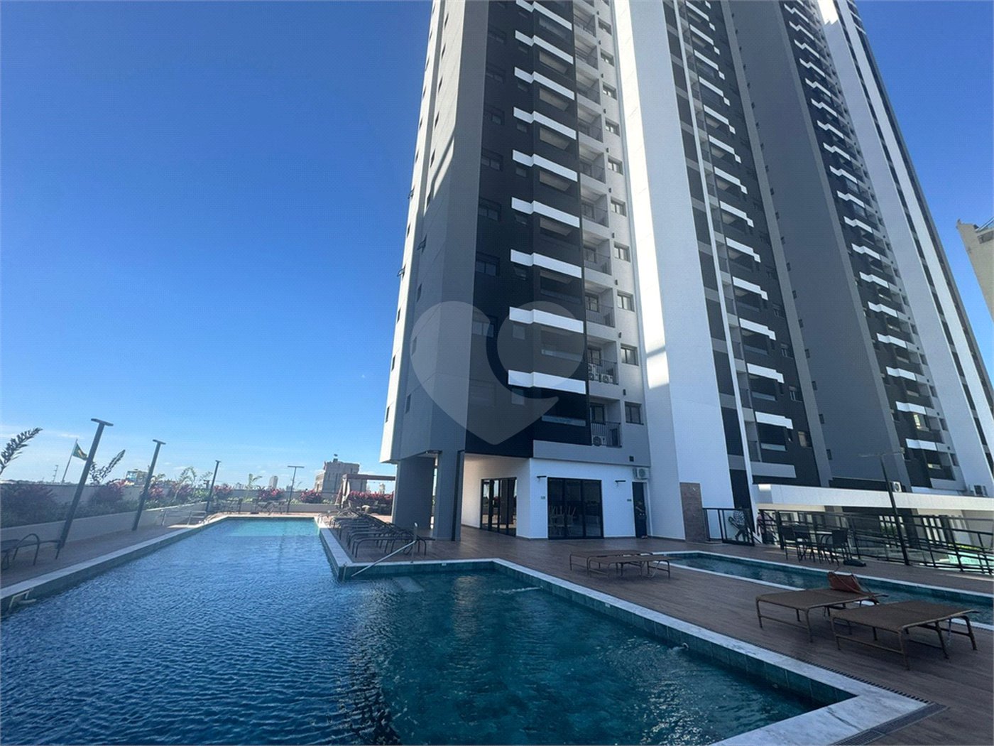 Apartamento à venda ou para alugar com 3 suítes em Parque Campolim, Sorocaba, SP