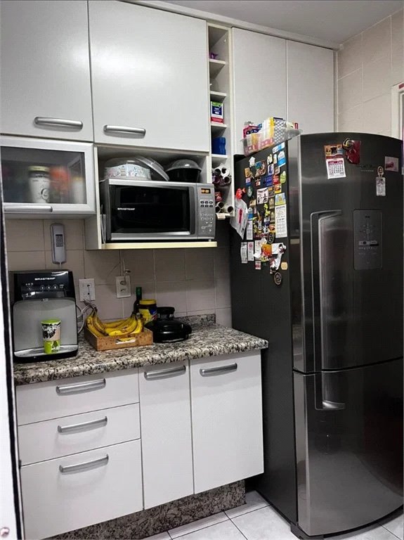 Casa à venda com 3 quartos, sendo 1 suíte, no condomínio Liberty Village, São Paulo - SP