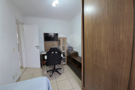 Apartamento à venda com 3 quartos, sendo 1 suíte,  em Jardim Guadalajara, Sorocaba, SP