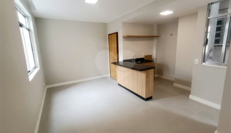 Apartamento à venda com 2 quartos, sendo 1 suíte,  em Maracanã, Rio de Janeiro, RJ