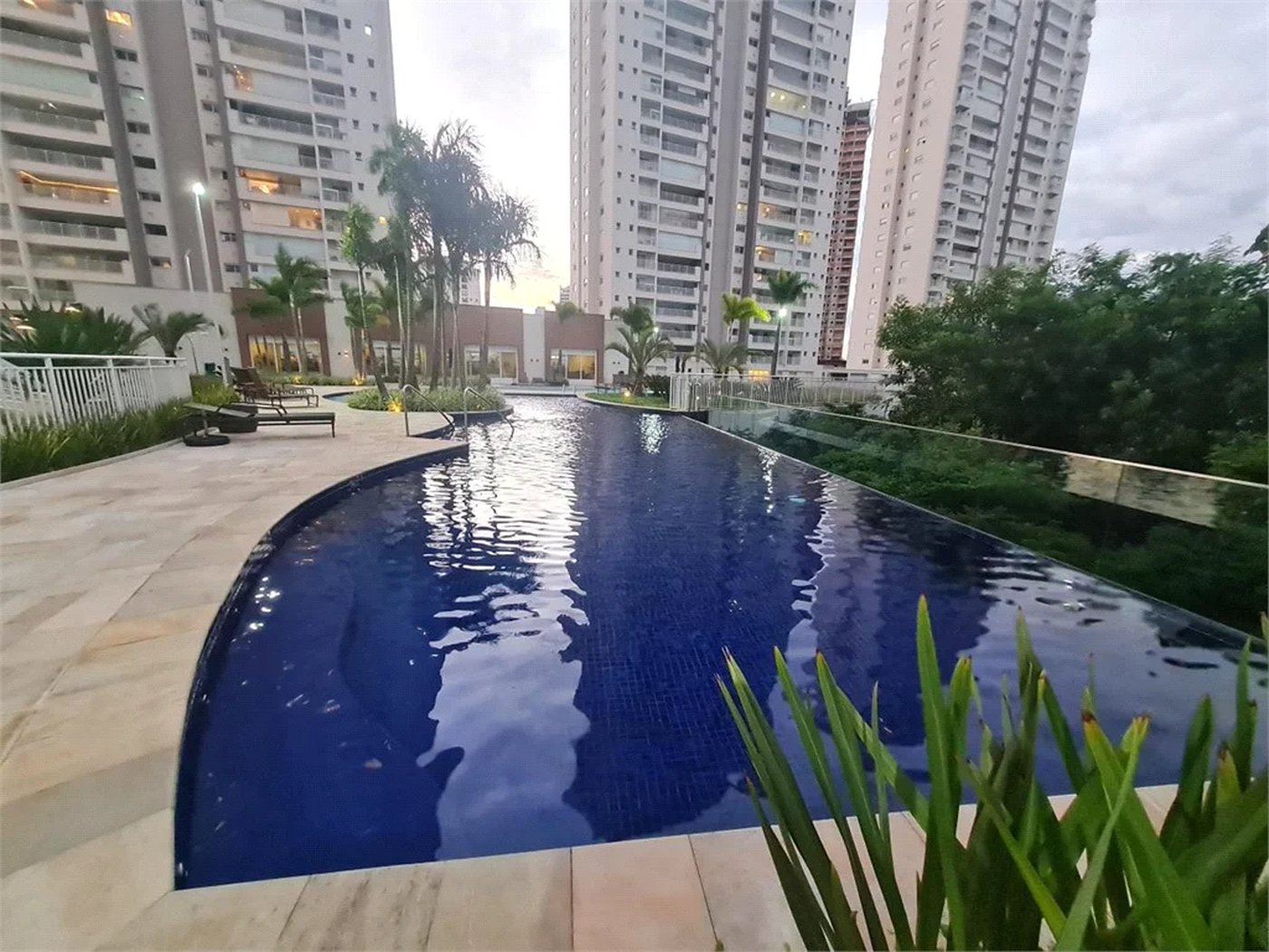 Apartamento à venda com 3 quartos, sendo 1 suíte, em Vila Anastácio, São Paulo, SP
