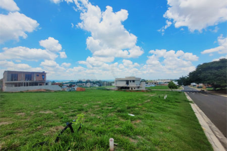 Oportunidade no Condomínio Villa Sapezal com ótima topografia - 360m² – Indaiatuba/SP