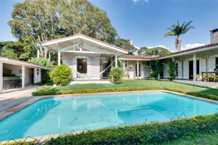 Casa Térrea à venda com 3 suítes em Interlagos, São Paulo, SP