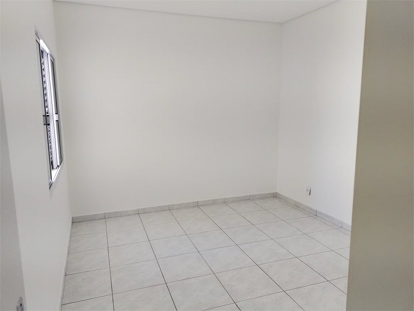 Casa à venda com 3 quartos, sendo 1 suíte, em Vila Cordeiro, São Paulo, SP
