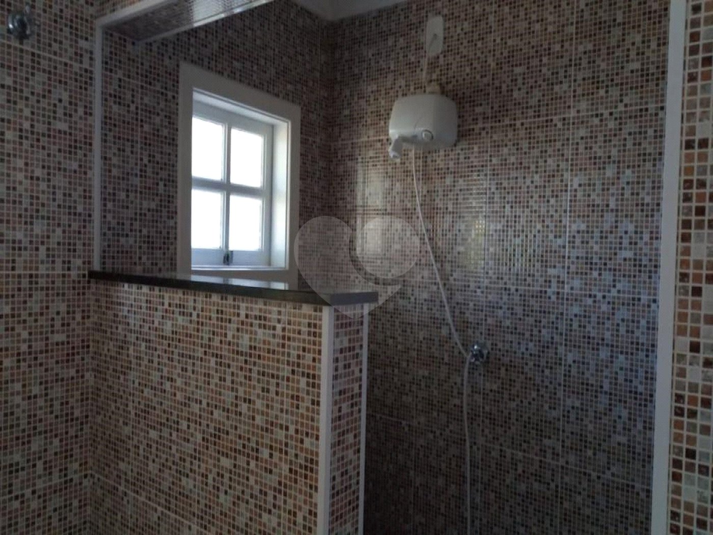 Casa à venda com 3 quartos, sendo 1 suíte,  em Bosque, Vinhedo, SP