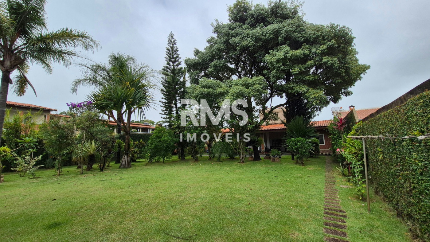 Casa à venda com 4 quartos, sendo 1 suíte,  em Villarejo Sopé da Serra (Vilarejo), Cabreúva, SP