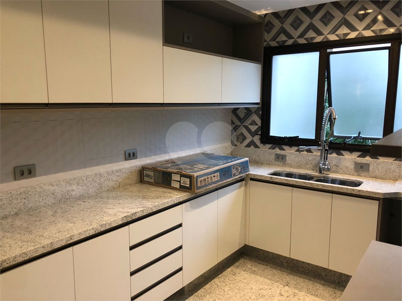 Apartamento à venda com 4 suítes em Vila Suzana, São Paulo, SP