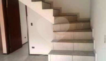 Sobrado à venda com 3 quartos, sendo 1 suíte, em Jardim Monte Kemel, São Paulo, SP