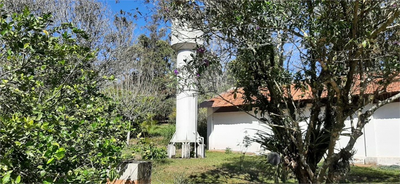 Chácara à venda com 6 quartos, sendo 3 suítes, em Paiol Velho, Vinhedo, SP