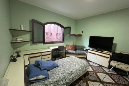 Casa à venda com 4 quartos, sendo 2 suítes, em Vila Rosália, Guarulhos, SP