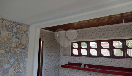 Casa à venda com 5 quartos, sendo 3 suítes,  em Vila Verde, Armação dos Búzios, RJ