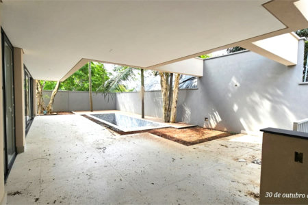 Casa à venda com 4 suítes no condomínio Garda, São Paulo - SP
