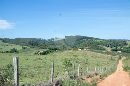 Sítio à venda no Centro, Morungaba, SP