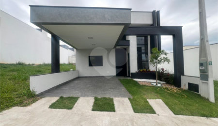 Casa à venda com 3 quartos, sendo 1 suíte, no condomínio Horto Florestal Villagio, Sorocaba - SP