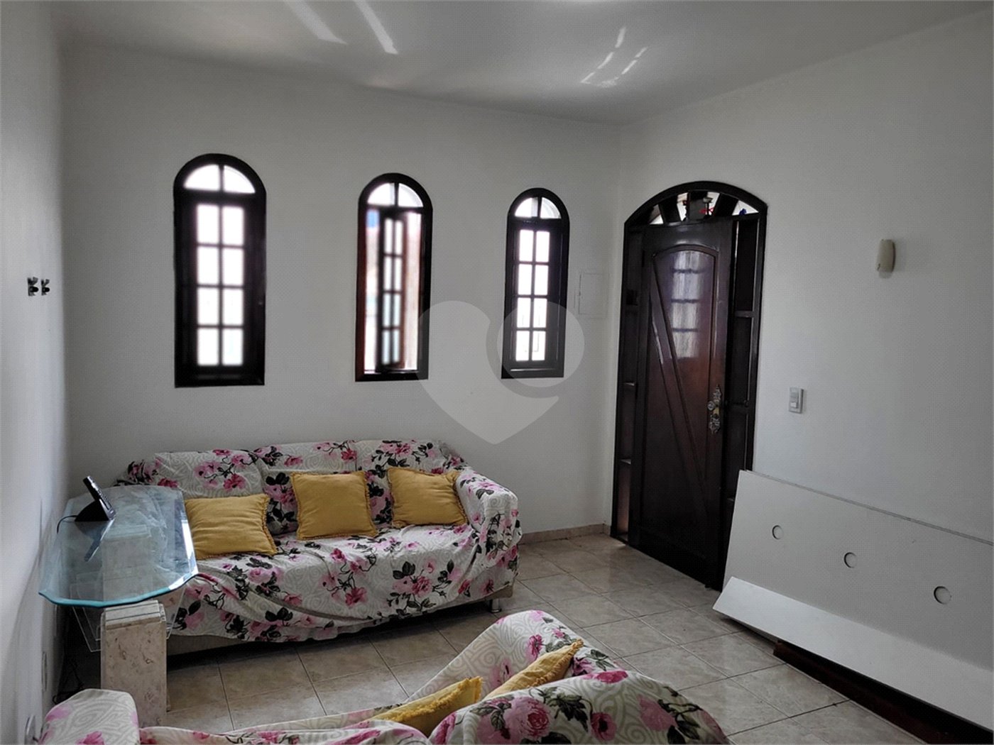 Sobrado à venda com 3 quartos, sendo 1 suíte, em Vila dos Remédios, São Paulo, SP