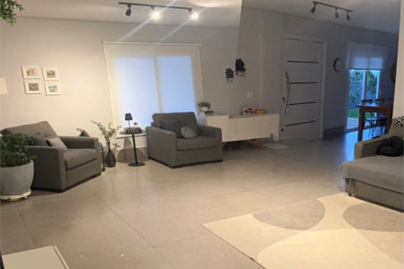 Oportunidade Exclusiva: Residência de Alto Padrão em Cotia 4 quartos com suítes