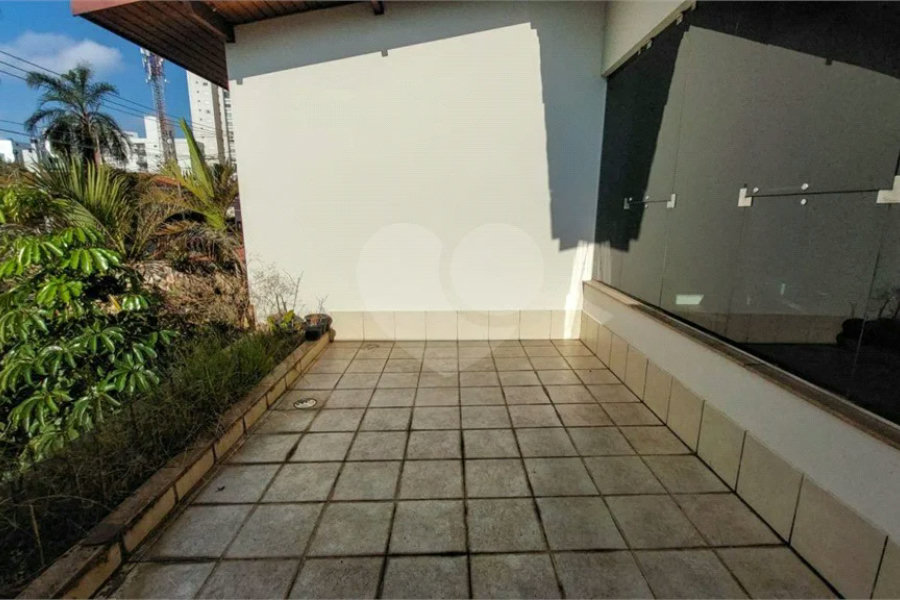 Casa à venda com 6 quartos, sendo 3 suítes,  em Jardim Brasil (zona Sul), São Paulo, SP