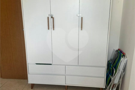 Apartamento à venda ou para alugar com 2 quartos, sendo 1 suíte,  em Guilhermina, Praia Grande, SP