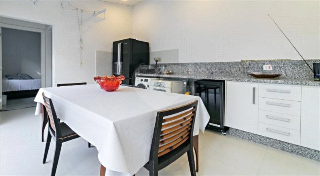 Casa à venda com 4 quartos, sendo 1 suíte, em Jardim Europa, São Paulo, SP