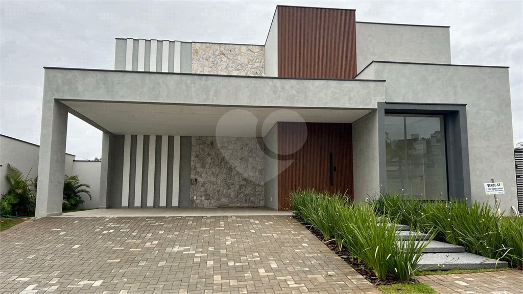 Casa à venda com 3 suítes no condomínio Alphaville Esplanada 4, Votorantim - SP