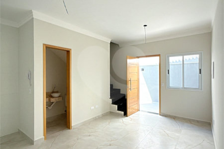Casa em condomínio à venda com 2 suítes em Vila Constança, São Paulo, SP