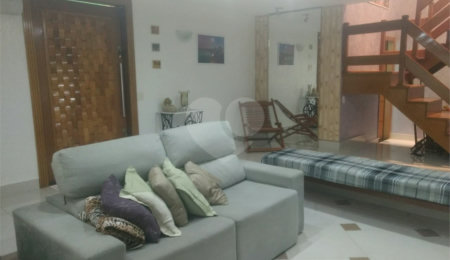 Sobrado à venda com 4 quartos, sendo 1 suíte,  em Vila Guilherme, São Paulo, SP